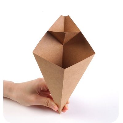PET-überzogene Pommes-Frites tapezieren Wegwerfkegel-Schalen-Kraftpapier-Kasten mit Soße